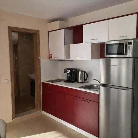 Aparthotel Premier - Sunny *